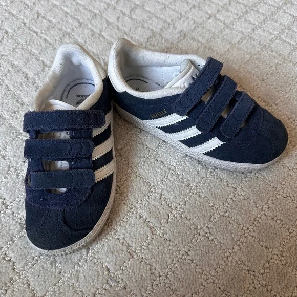 adidas gazelle silver green womens adidas Originals Infant Gazelle Strap